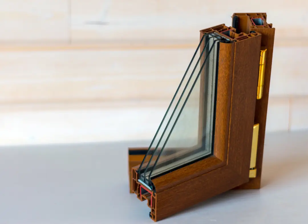 Installation de fenêtre en bois sur mesure Valréas